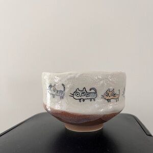 Naomi Ceramic Bow with Cats